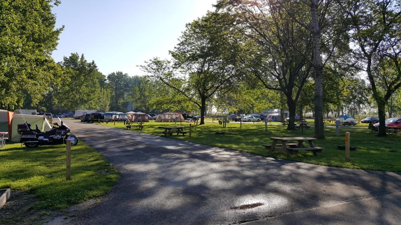Sandusky Koa Holiday Campground Hotel Buitenkant foto